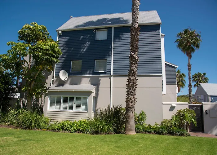 Waterfront 2 Bed Home With Mooring At Knysna Quays
