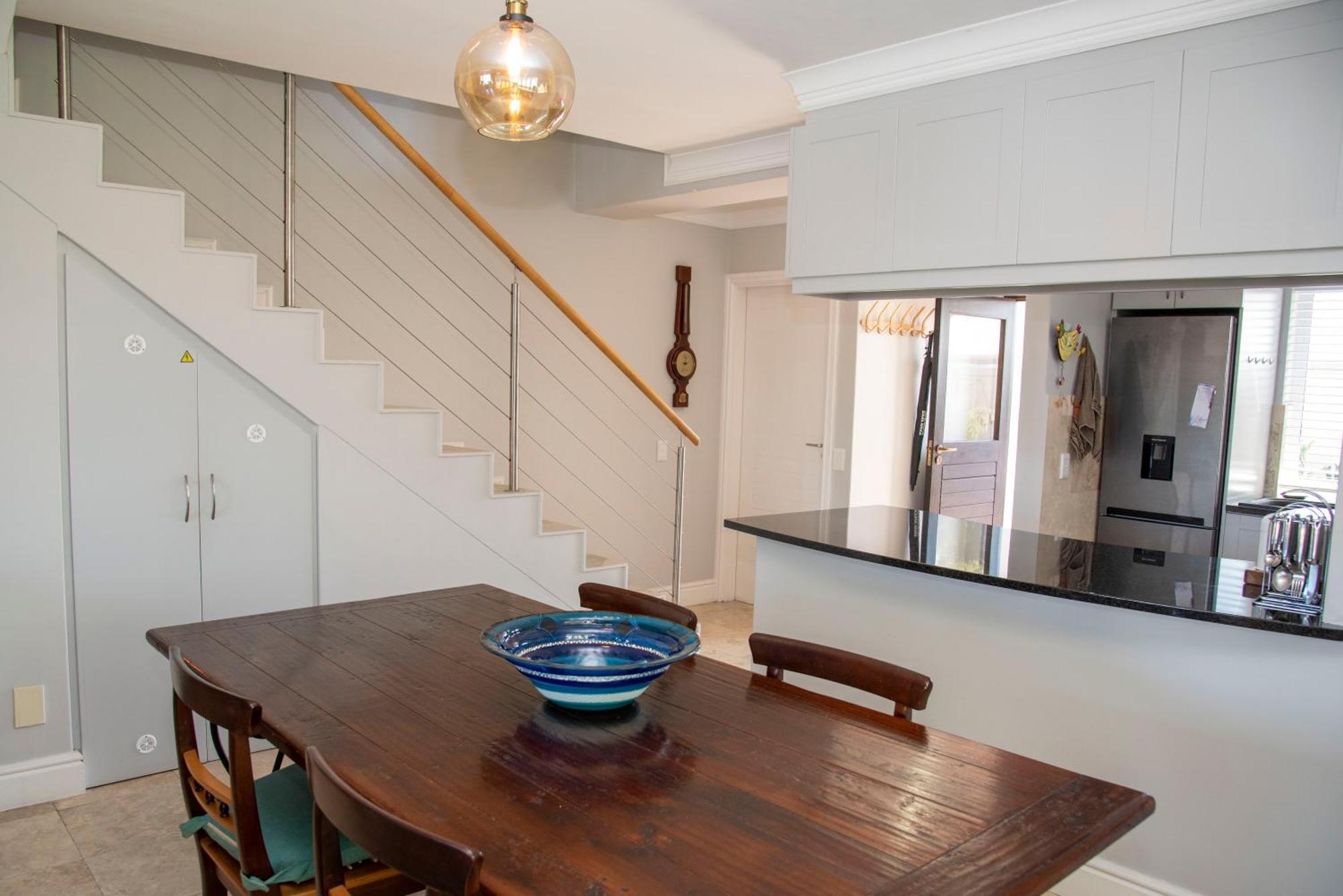 Waterfront 2 Bed With Mooring At Quays *